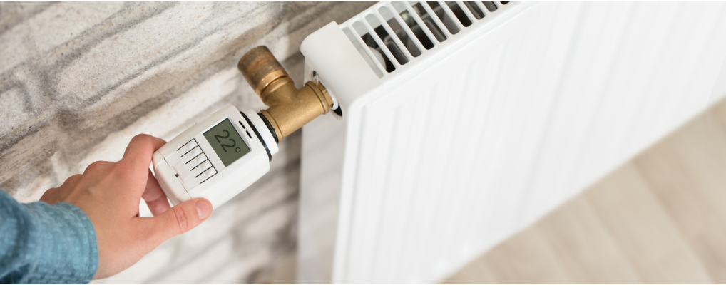 Wie man Heizkörper mit einem Thermostat einstellt?